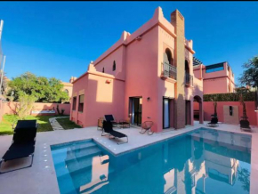 The Villa avec piscine chauffée 4 chambres